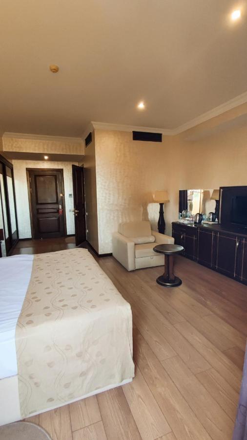 Smith'S Boutique Hotel Baku Exterior photo