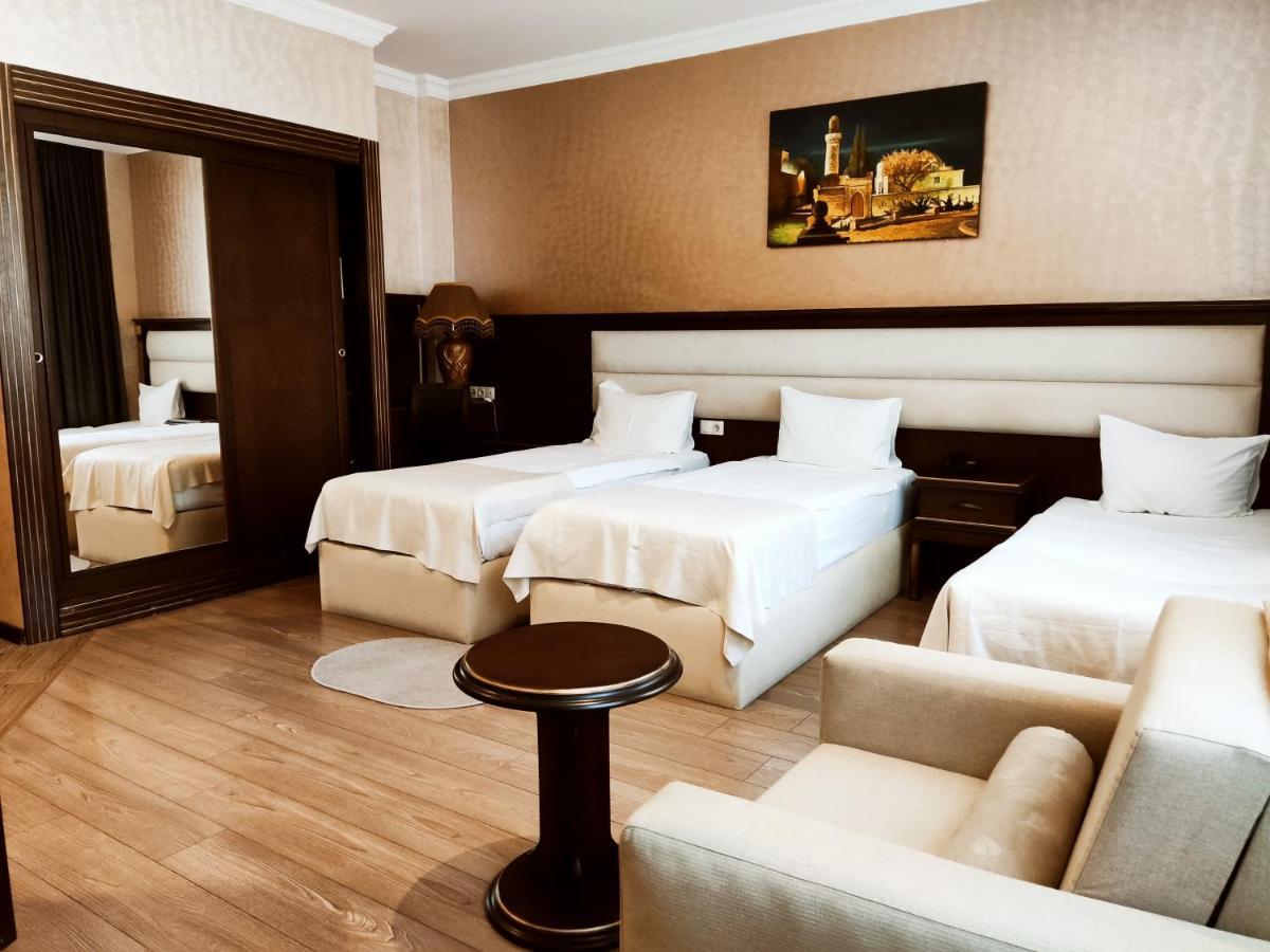 Smith'S Boutique Hotel Baku Exterior photo